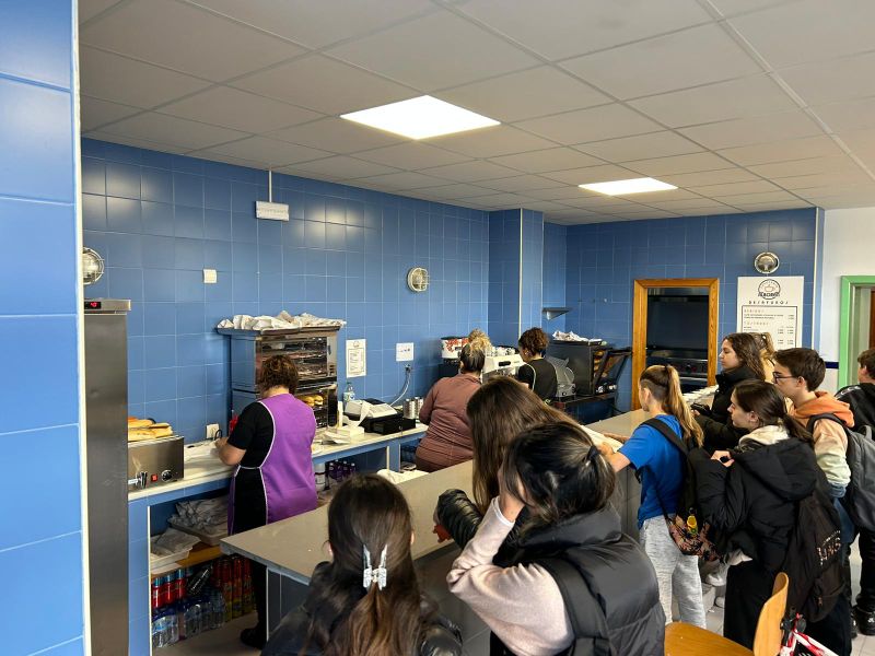 Cafetería Reapertura